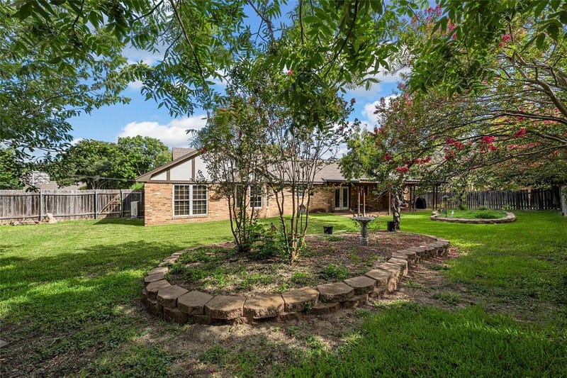 8202 Whippoorwill Drive, Woodway TX 76712 - Photo 35