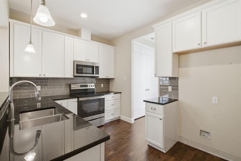 5221 Park Drive, River Oaks TX 76114 - Photo 6