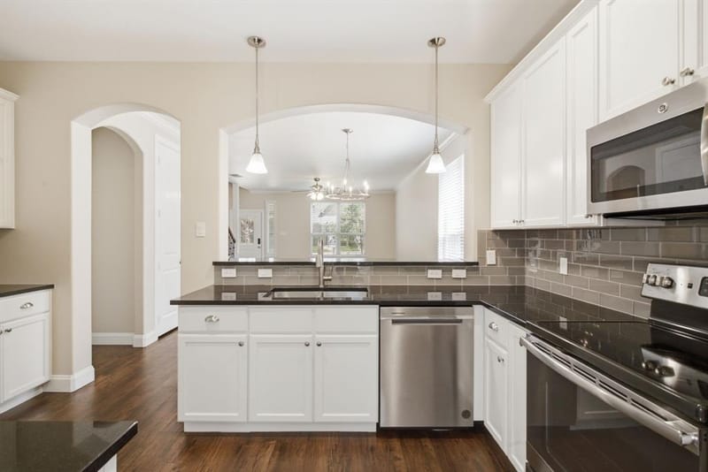 5221 Park Drive, River Oaks TX 76114 - Photo 8