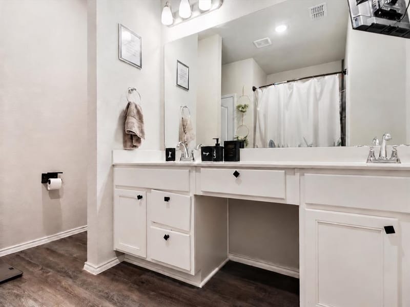 10040 Travis Drive, Providence Village TX 76227 - Photo 17