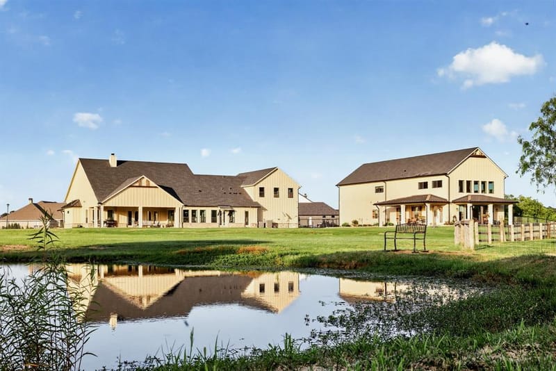 985 Vest Lane, Pilot Point TX 76258 - Photo 3