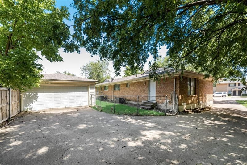 902 Spring Valley Plaza, Richardson TX 75080 - Photo 16