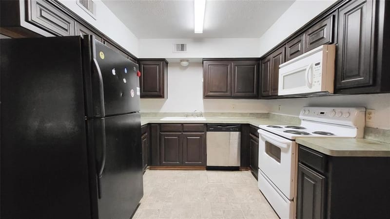902 Spring Valley Plaza, Richardson TX 75080 - Photo 11