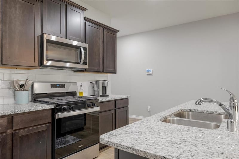 7313 Mayplace Drive, McKinney TX 75071 - Photo 9