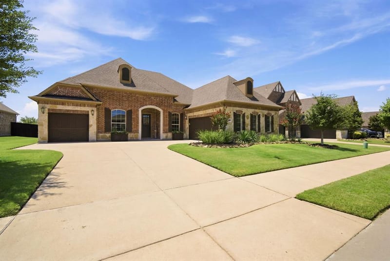 425 Emerson Drive, Rockwall TX 75087 - Photo 2