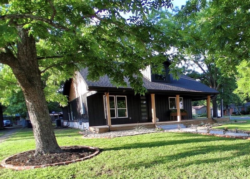 2157 Clarksville Street, Paris TX 75460