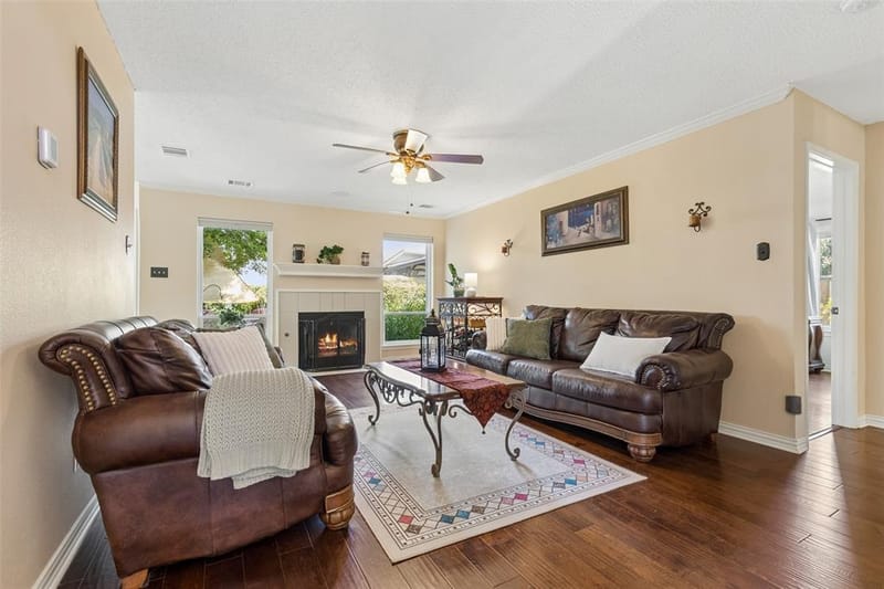 933 Golden Grove Drive, Lewisville TX 75067 - Photo 6