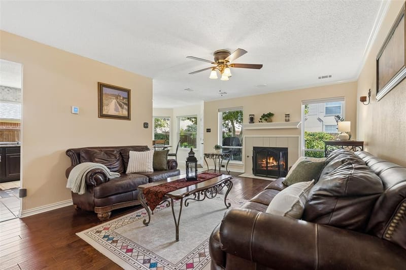 933 Golden Grove Drive, Lewisville TX 75067 - Photo 7