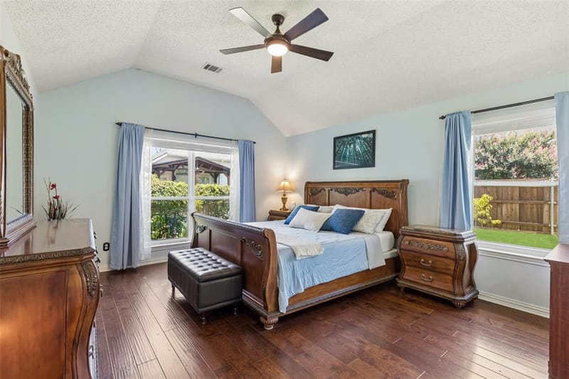 933 Golden Grove Drive, Lewisville TX 75067 - Photo 14