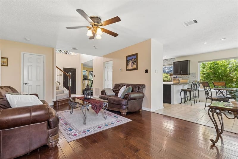 933 Golden Grove Drive, Lewisville TX 75067 - Photo 8