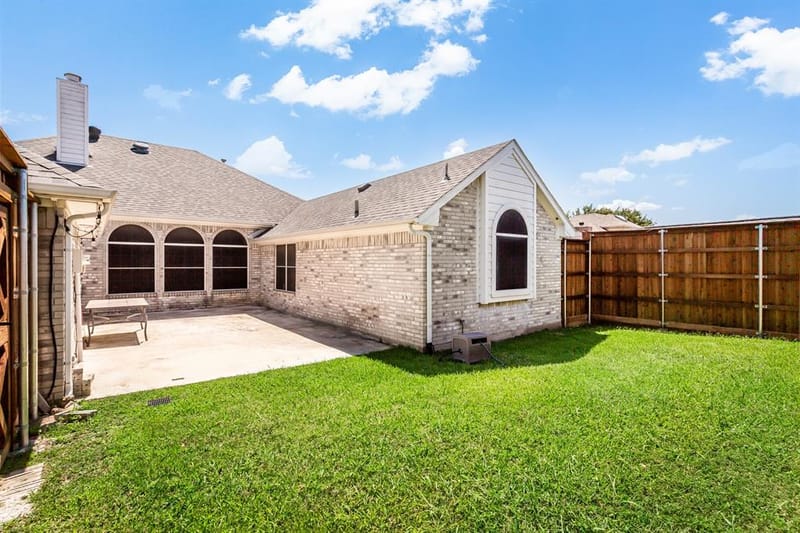 6610 Falcon Street, Rowlett TX 75089 - Photo 3