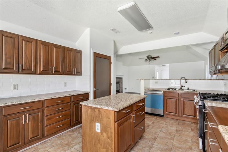 6610 Falcon Street, Rowlett TX 75089 - Photo 11