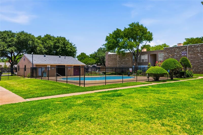 5540 Boca Raton Boulevard # 181, Fort Worth TX 76112 - Photo 6