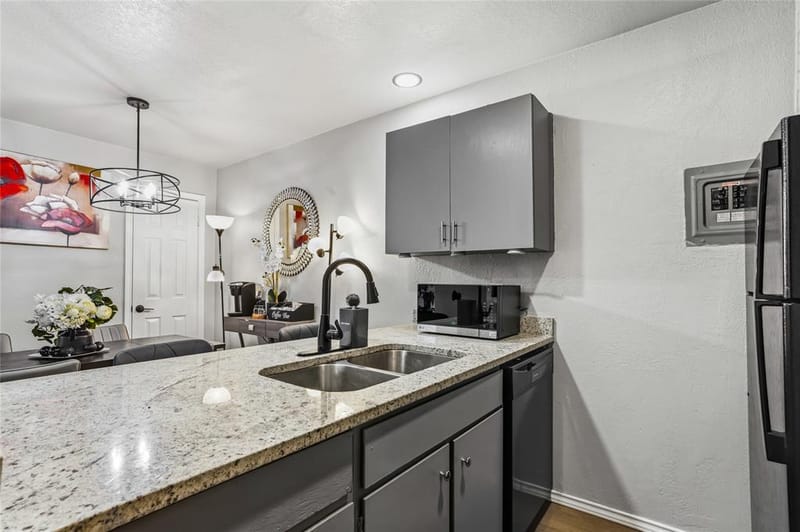 5540 Boca Raton Boulevard # 181, Fort Worth TX 76112 - Photo 8
