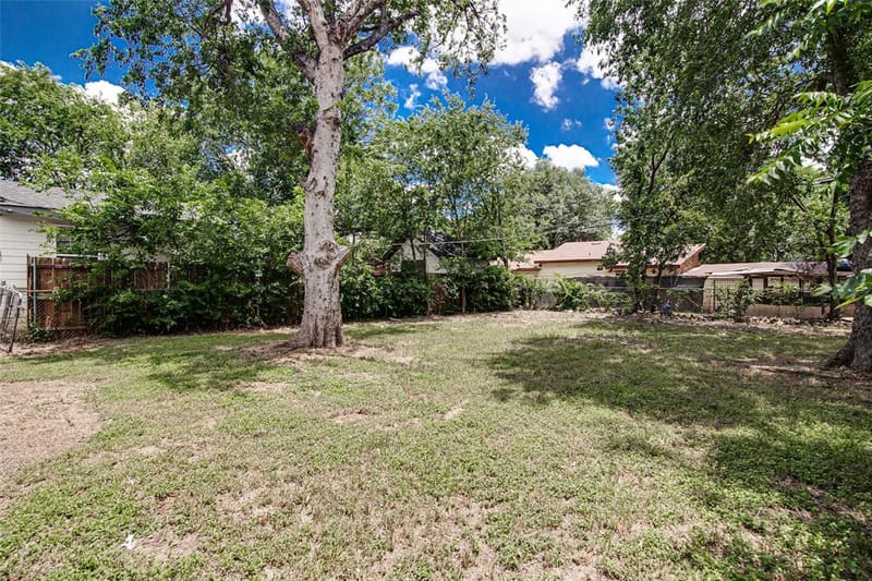 412 E Fogg Street, Fort Worth TX 76110 - Photo 19