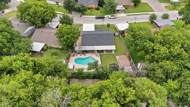 520 Thompson Drive, Saginaw TX 76179 - Photo 3