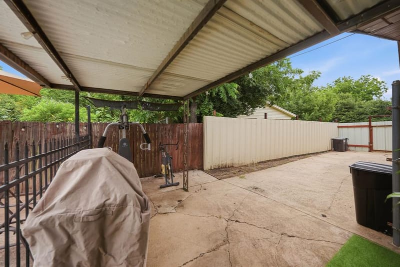 520 Thompson Drive, Saginaw TX 76179 - Photo 25