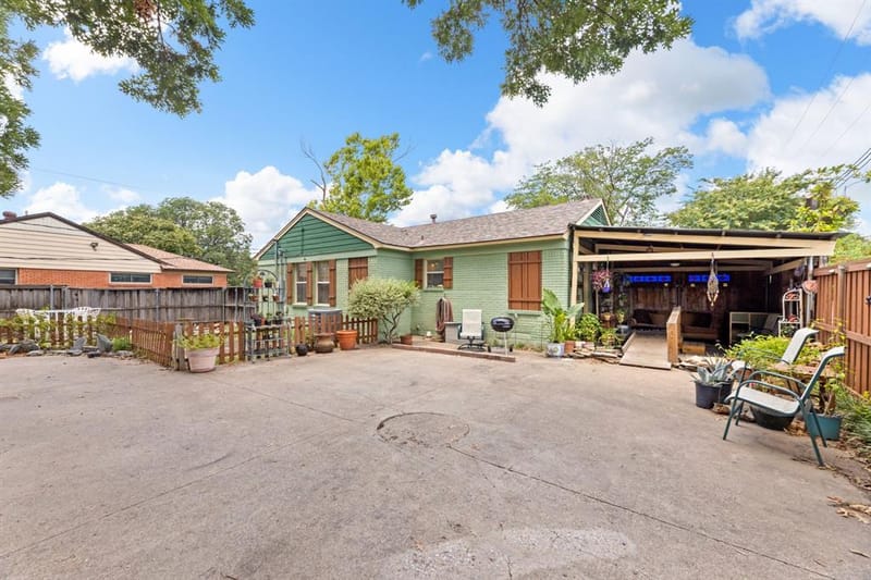 10382 Newcombe Drive, Dallas TX 75228 - Photo 12