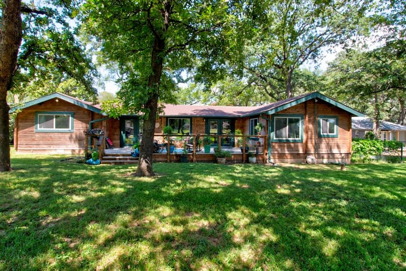 914 Kiowa Drive W, Lake Kiowa TX 76240 - Photo 2