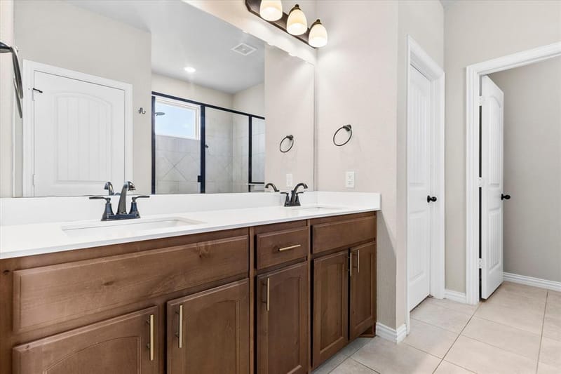1011 Northern Oaks Court, Springtown TX 76082 - Photo 23