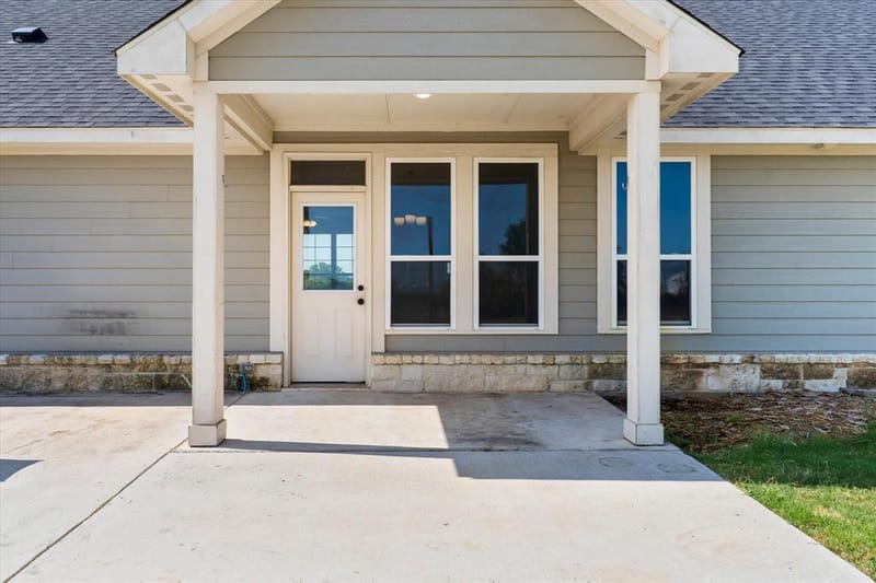 1011 Northern Oaks Court, Springtown TX 76082 - Photo 26