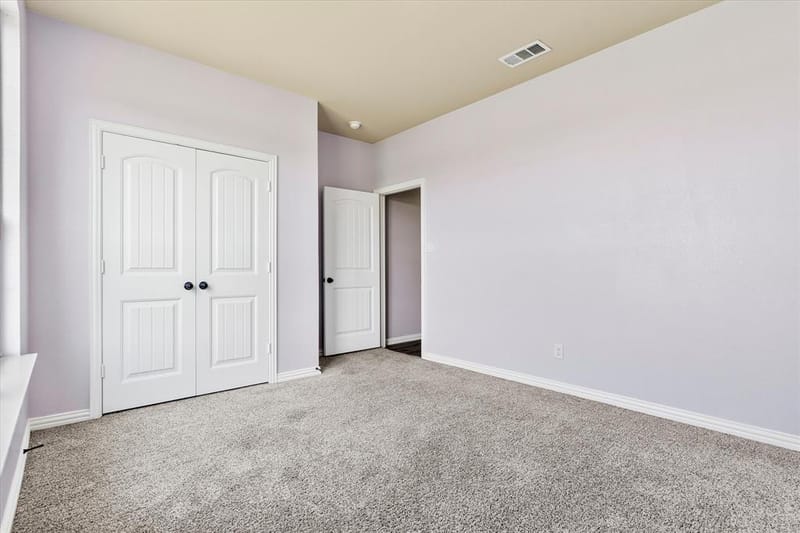 1011 Northern Oaks Court, Springtown TX 76082 - Photo 15
