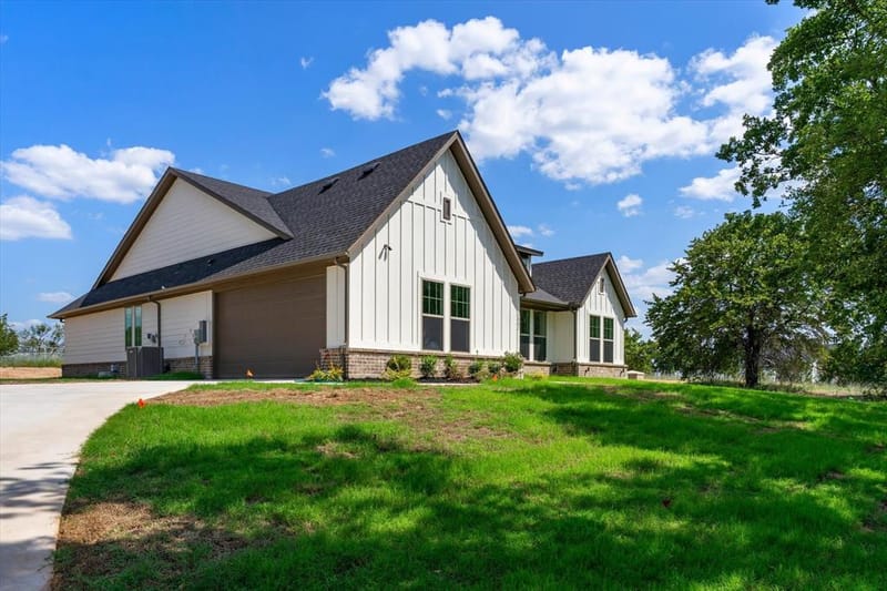 1001 Leo Lane, Poolville TX 76487 - Photo 39