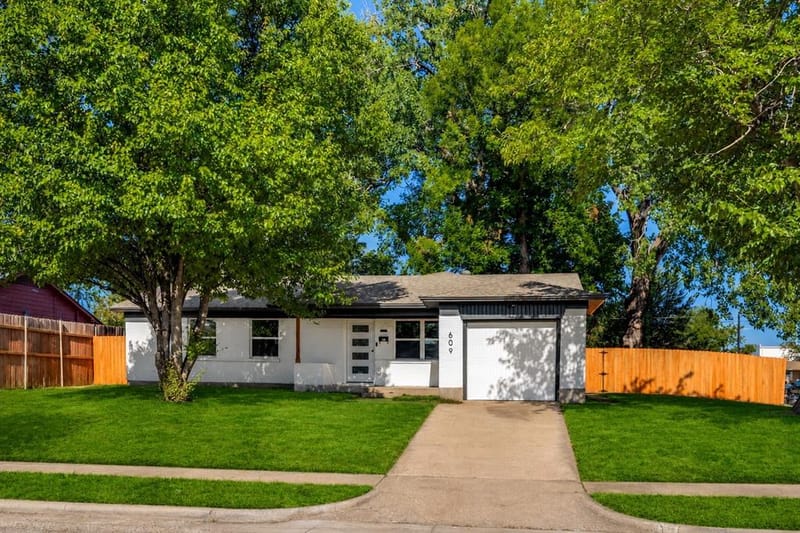 609 Warren Drive, Garland TX 75042 - Photo 2