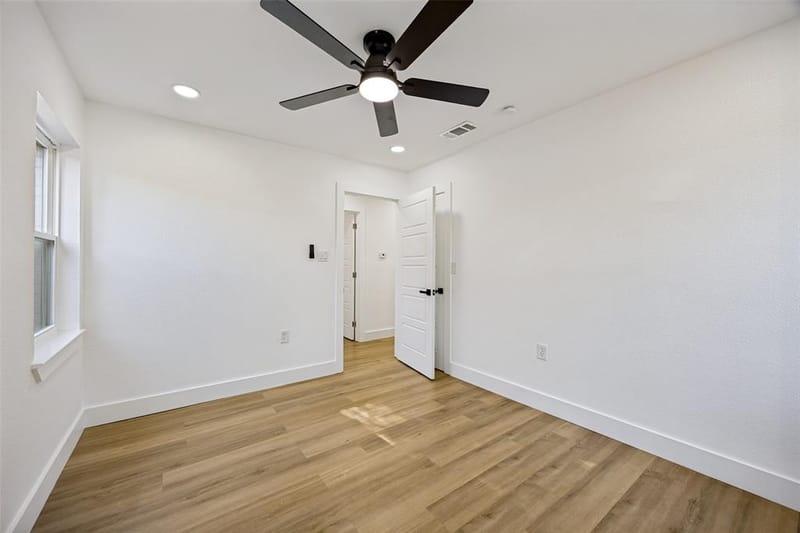 609 Warren Drive, Garland TX 75042 - Photo 20