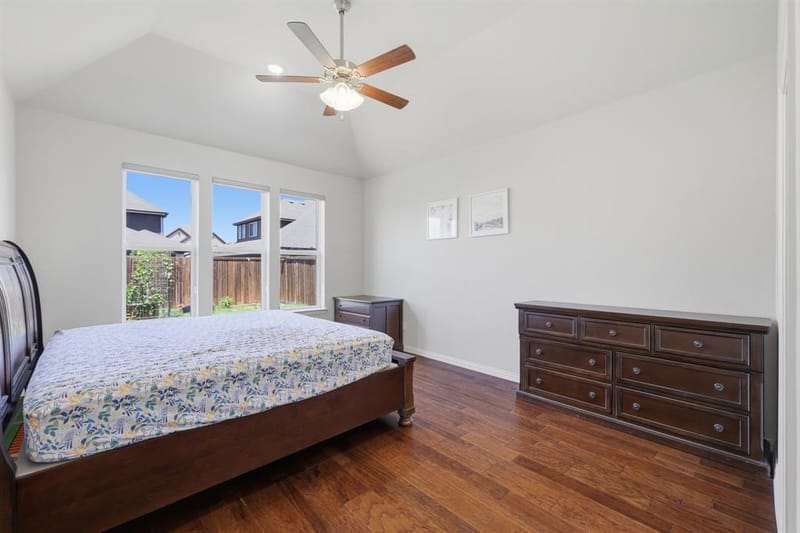 9445 Plaudit Drive, Frisco TX 75035 - Photo 14