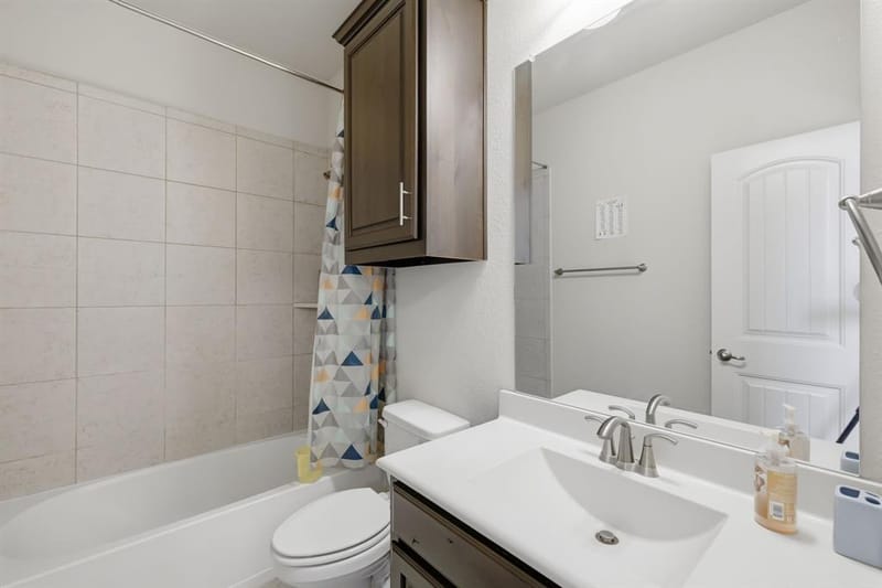 9445 Plaudit Drive, Frisco TX 75035 - Photo 4