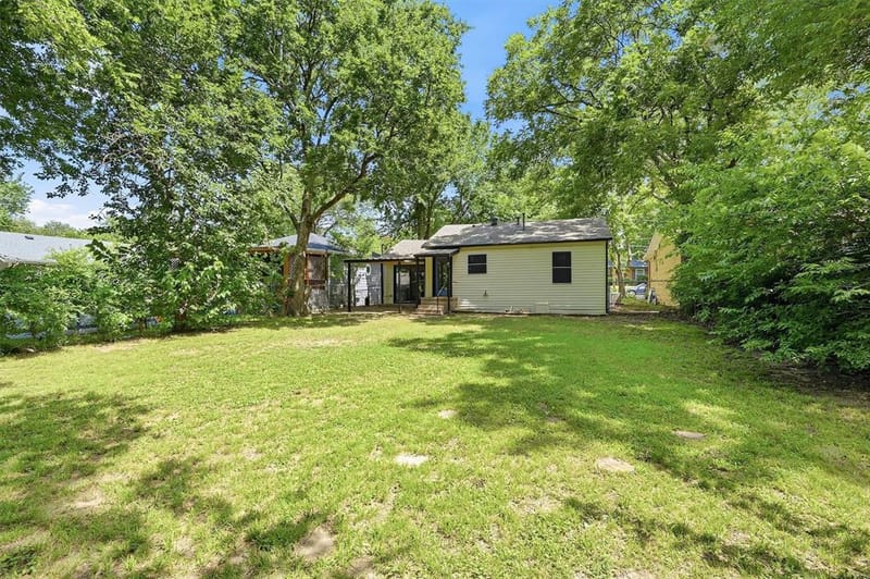 1020 W Brockett Street, Sherman TX 75092 - Photo 26