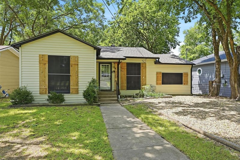 1020 W Brockett Street, Sherman TX 75092 - Photo 3