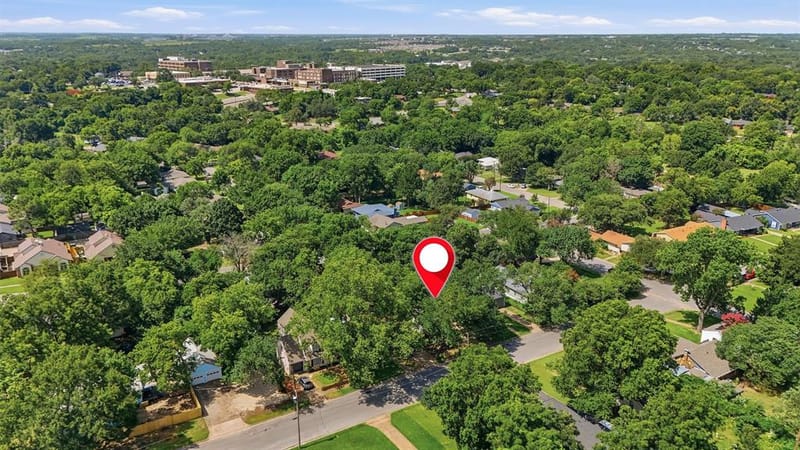 1020 W Brockett Street, Sherman TX 75092 - Photo 32