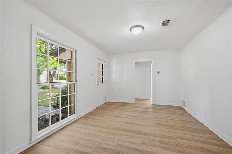1020 W Brockett Street, Sherman TX 75092 - Photo 8
