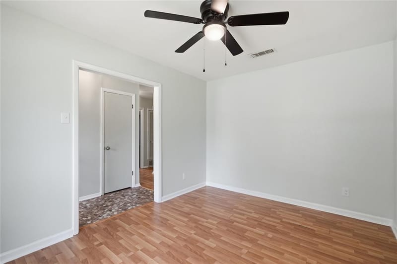837 Springdale Road, Bedford TX 76021 - Photo 6