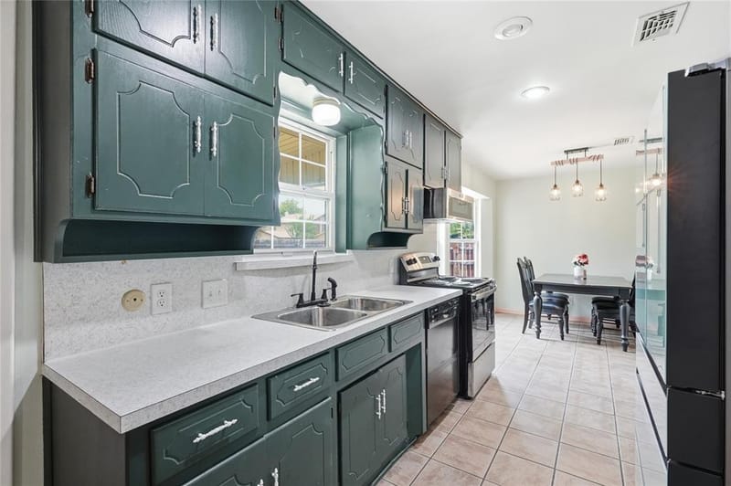 837 Springdale Road, Bedford TX 76021 - Photo 11