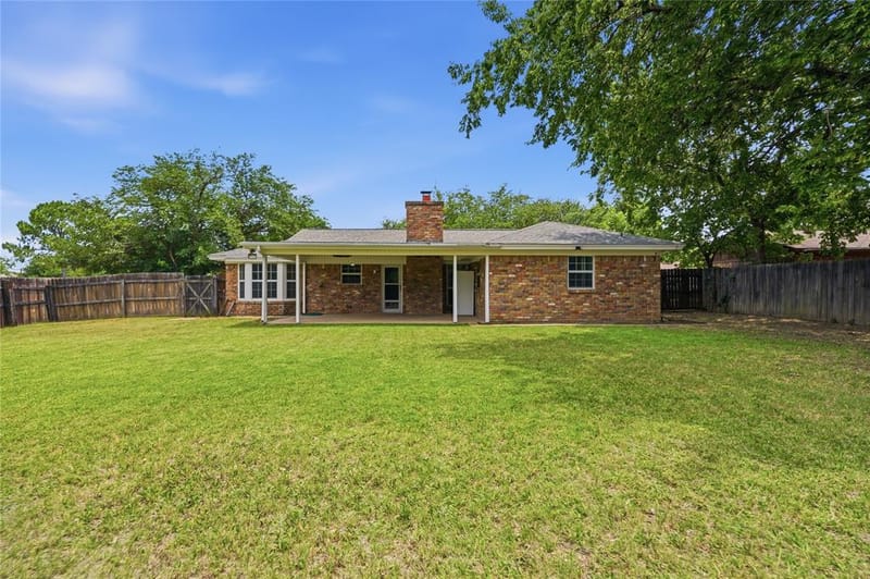837 Springdale Road, Bedford TX 76021 - Photo 25