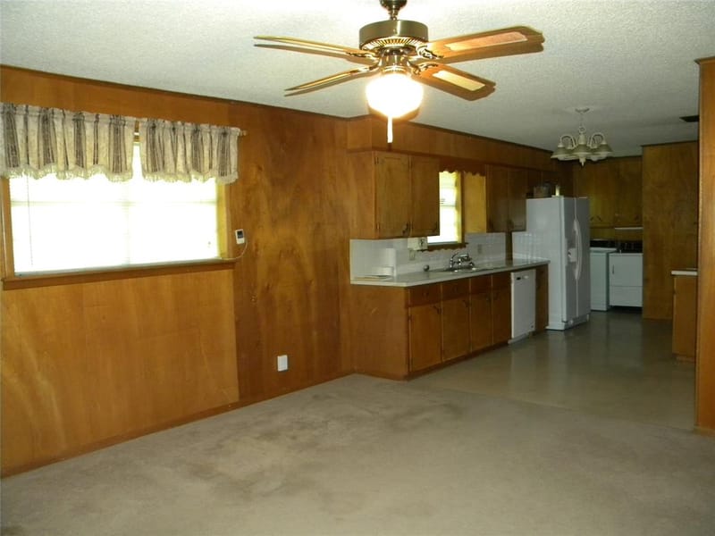 1450 W Ash Street, Stephenville TX 76401 - Photo 10