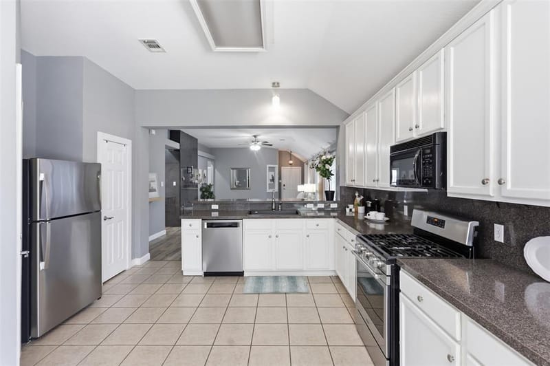 5433 Mohawk Court, The Colony TX 75056 - Photo 16