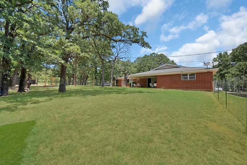305 W Bethesda Road, Burleson TX 76028 - Photo 2