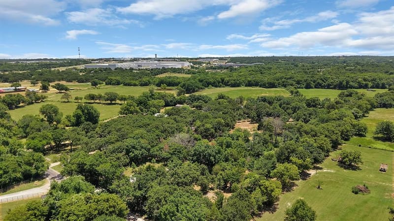 305 W Bethesda Road, Burleson TX 76028 - Photo 20