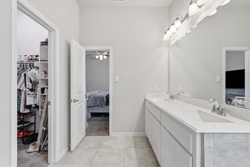 4428 Terraview Drive, Arlington TX 76001 - Photo 17