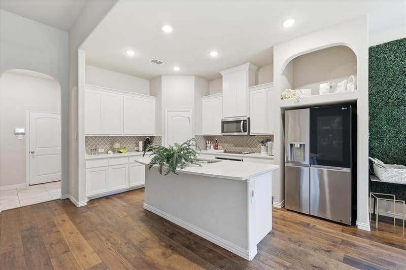 4428 Terraview Drive, Arlington TX 76001 - Photo 9