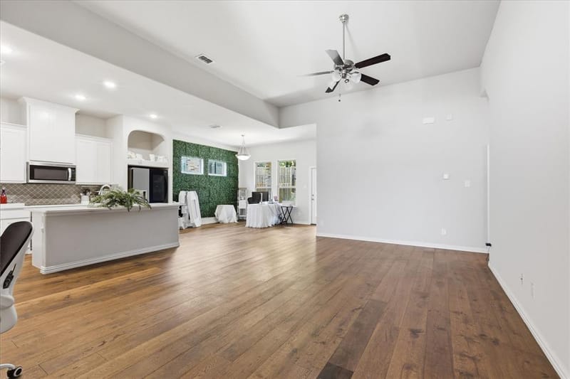 4428 Terraview Drive, Arlington TX 76001 - Photo 4