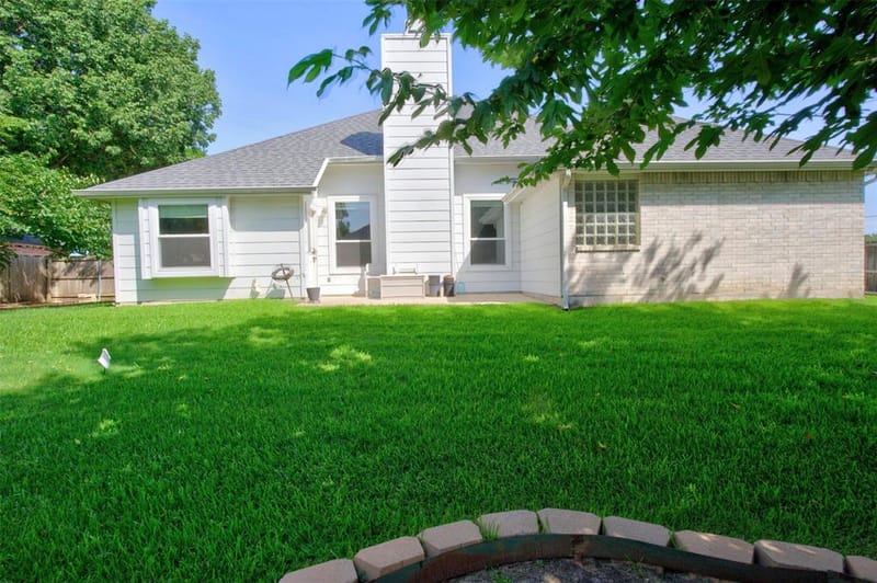 1005 Wilderness Trail, Crowley TX 76036 - Photo 21