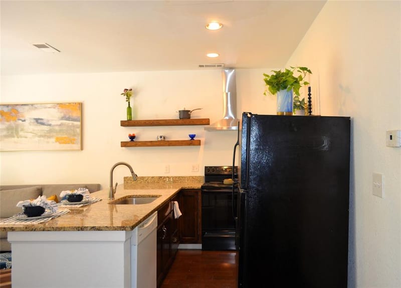 7660 Skillman Street # 401, Dallas TX 75231 - Photo 3