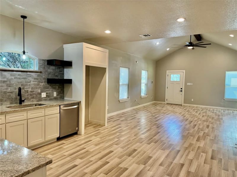 819 Arkansas River Drive, Granbury TX 76048 - Photo 6