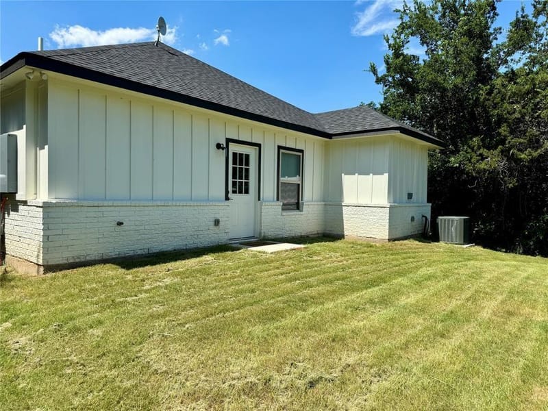 819 Arkansas River Drive, Granbury TX 76048 - Photo 15