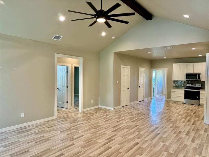819 Arkansas River Drive, Granbury TX 76048 - Photo 4